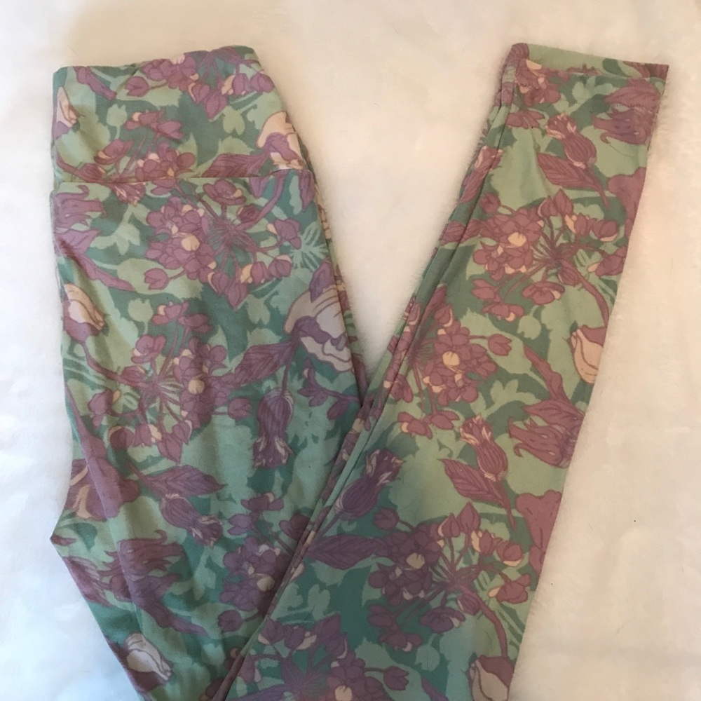 LulaRoe One Size Leggings